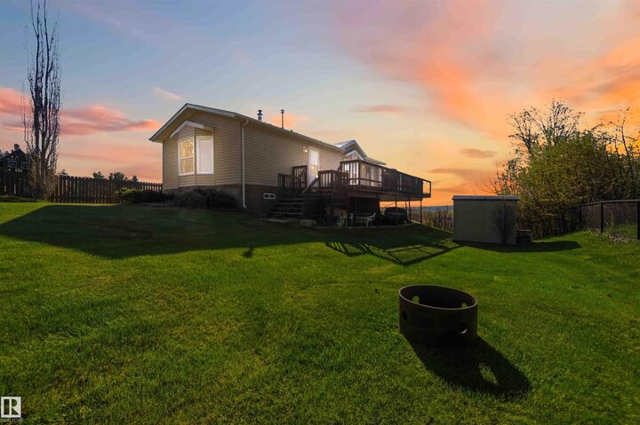 Property Photo: 7 53117 Hwy 31 AB T0E 2B0