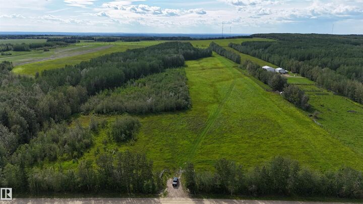 Property Photo:  51110 RR 75  AB T7A 1R9 