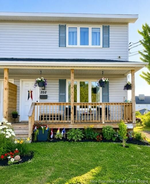 352 Lafrance Street — photo 1