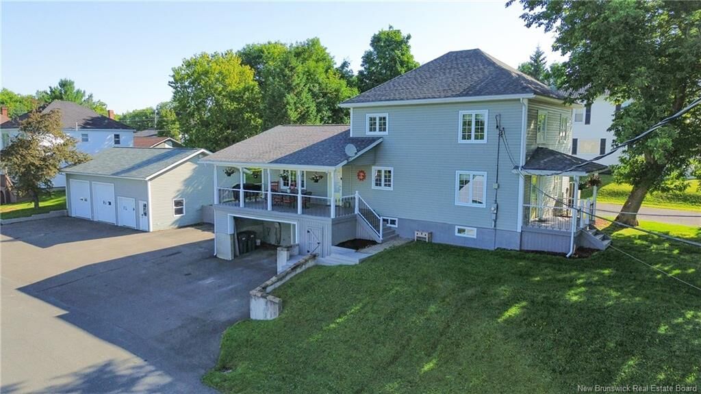Property Photo:  21 Hillcrest Avenue  NB E7P 1M7 