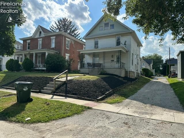 Property Photo:  227 Franklin Street  OH 44883 