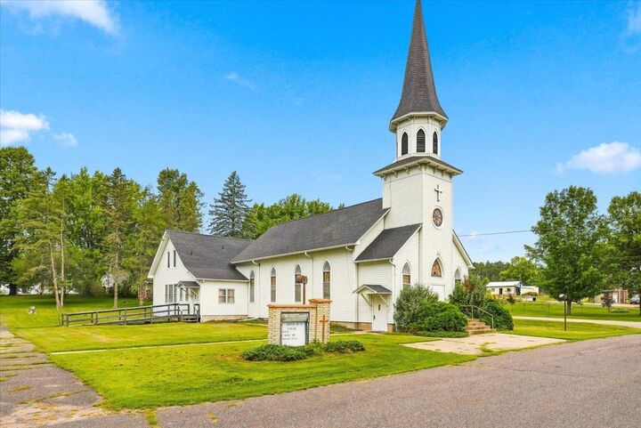 Property Photo: 221 2nd Street WI 54007