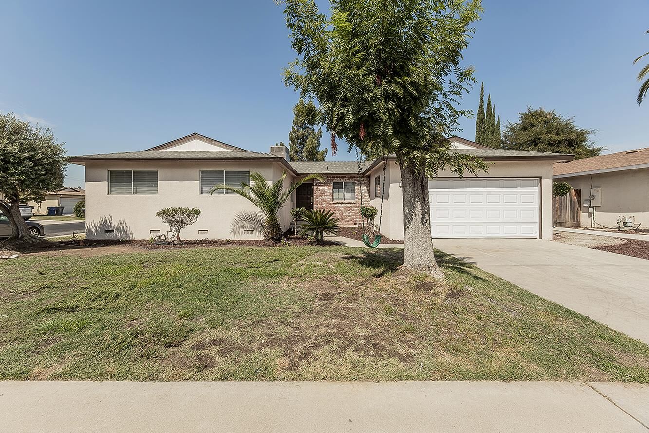 Property Photo: 2652 Purdue CA 93611