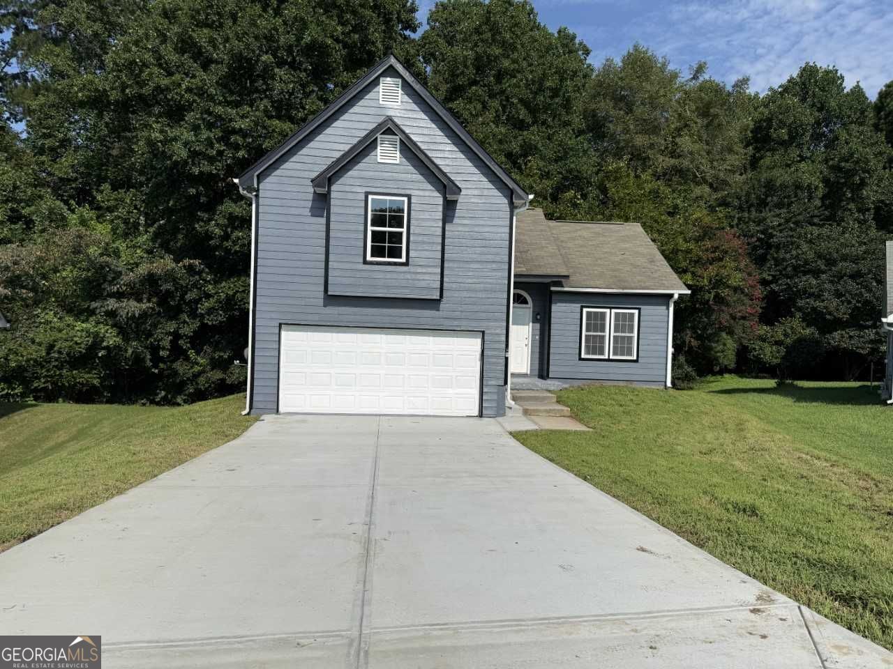 Property Photo: 6463 Pine Bark Court GA 30260