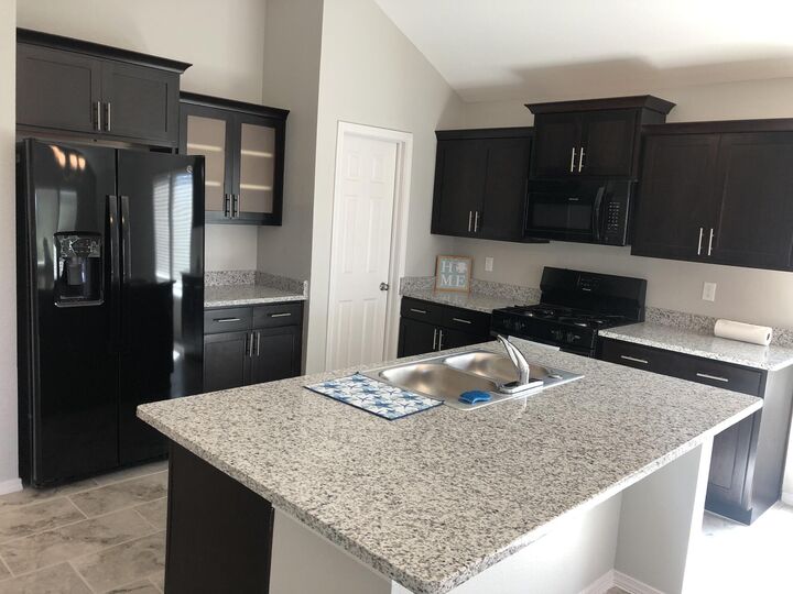 Property Photo: 825 Whitebrush Drive TX 79927