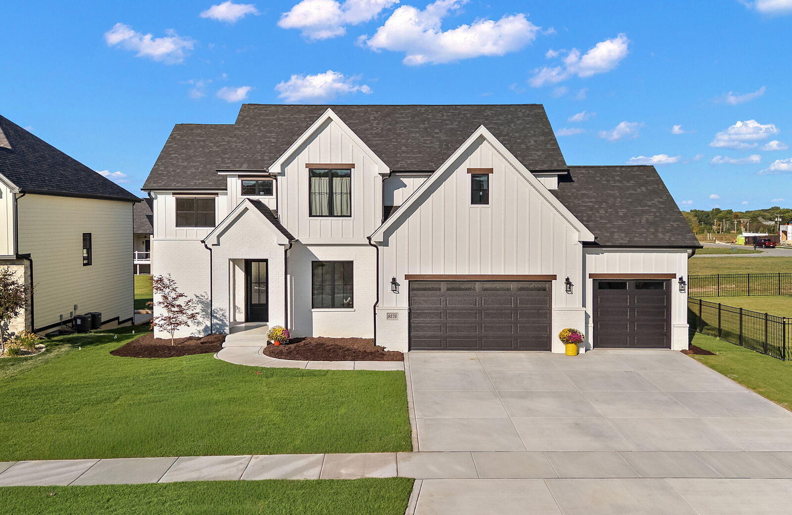 Property Photo:  9701 Sweetspire Avenue  IN 46373 