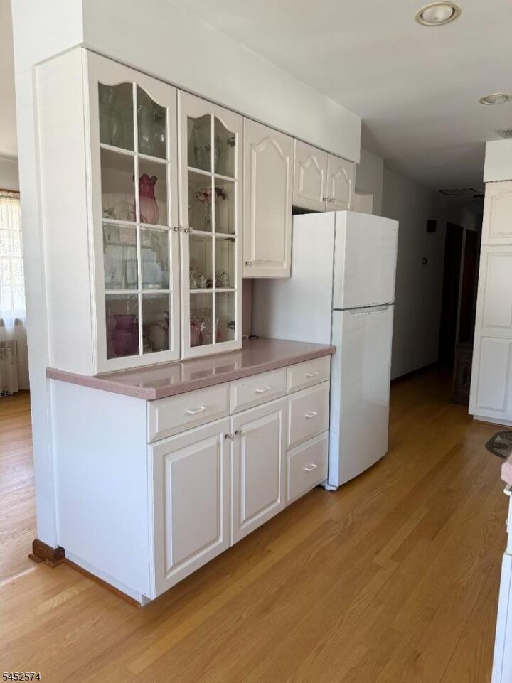 Property Photo:  6 Lewis St  NJ 07110 