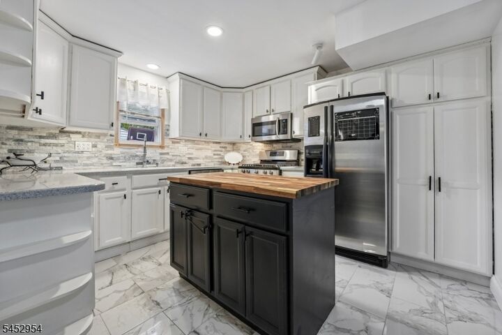 Property Photo: 91 Redwood Ave NJ 07470