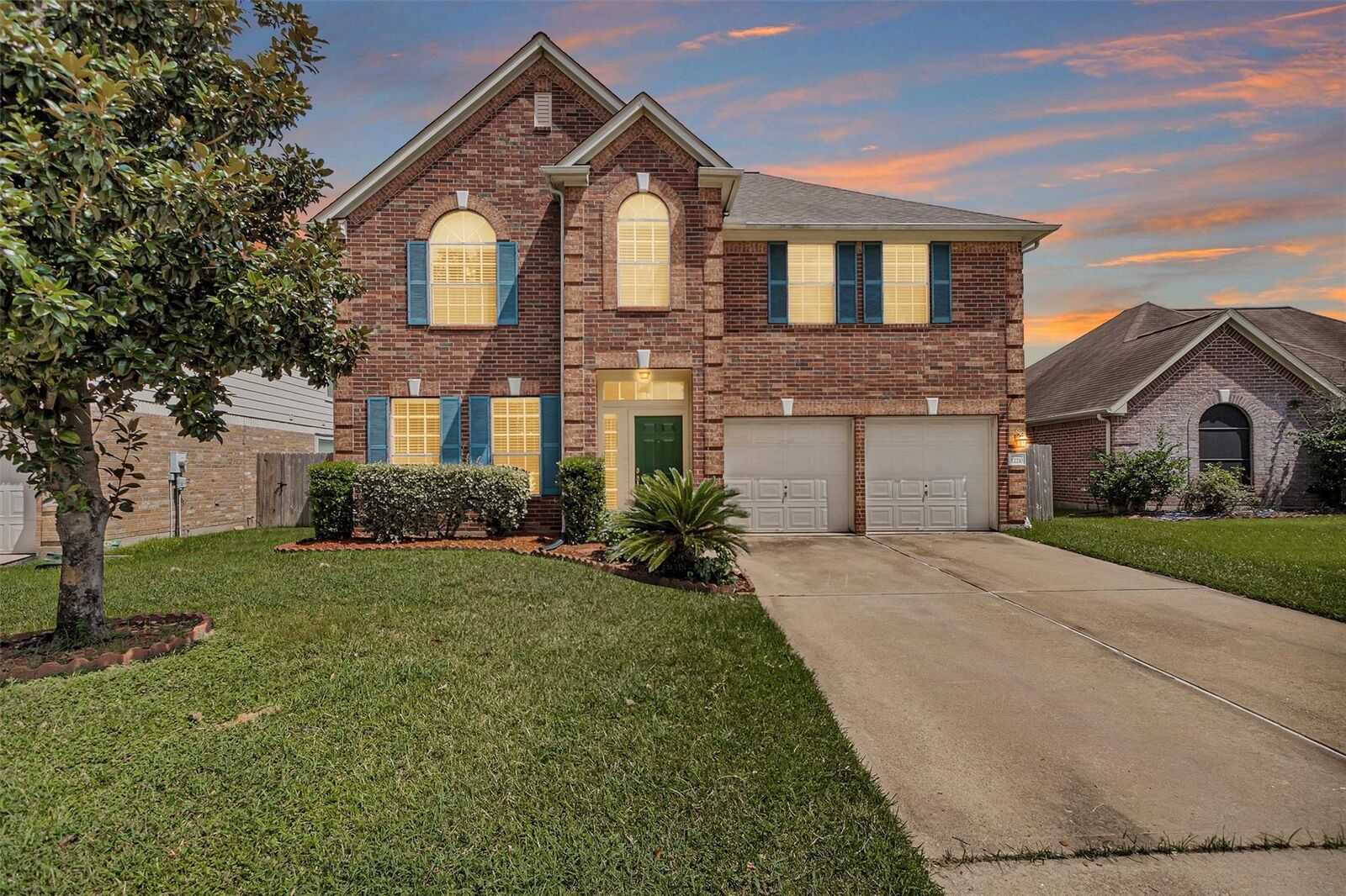 Property Photo: 12210 Rolbury Lane TX 77066