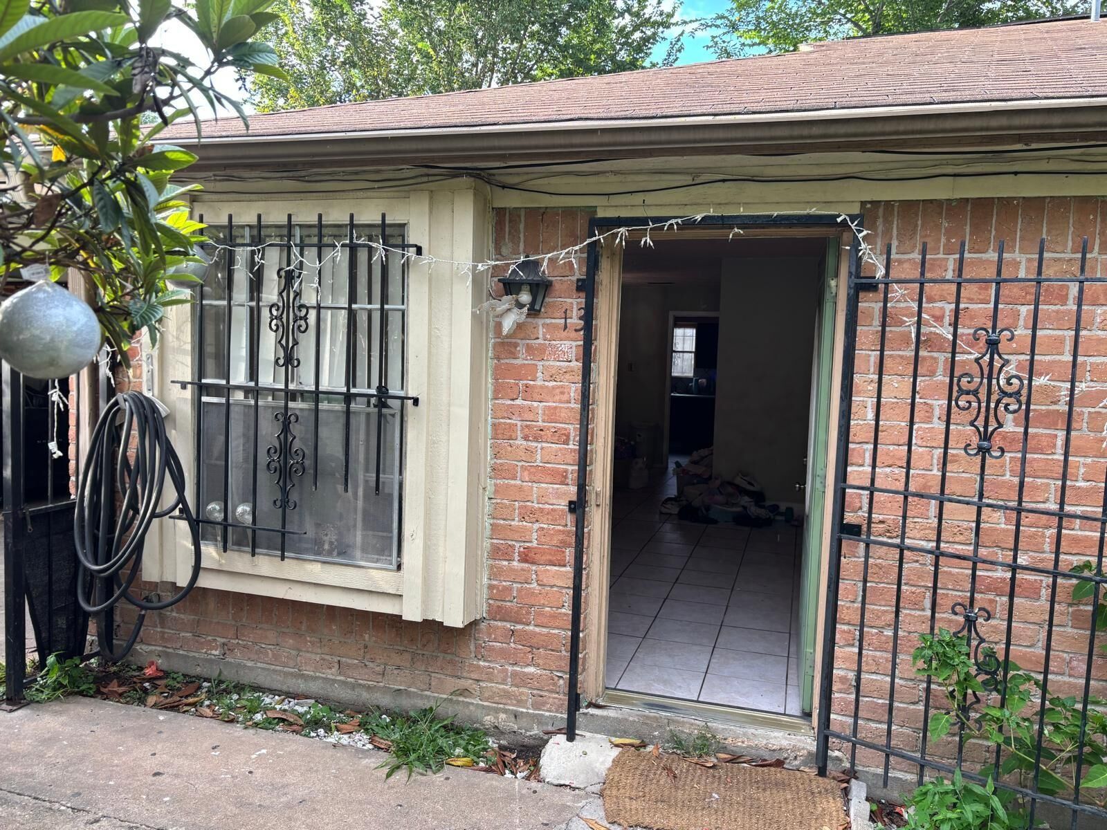 Property Photo: 1612 Crestdale Drive 13 TX 77080