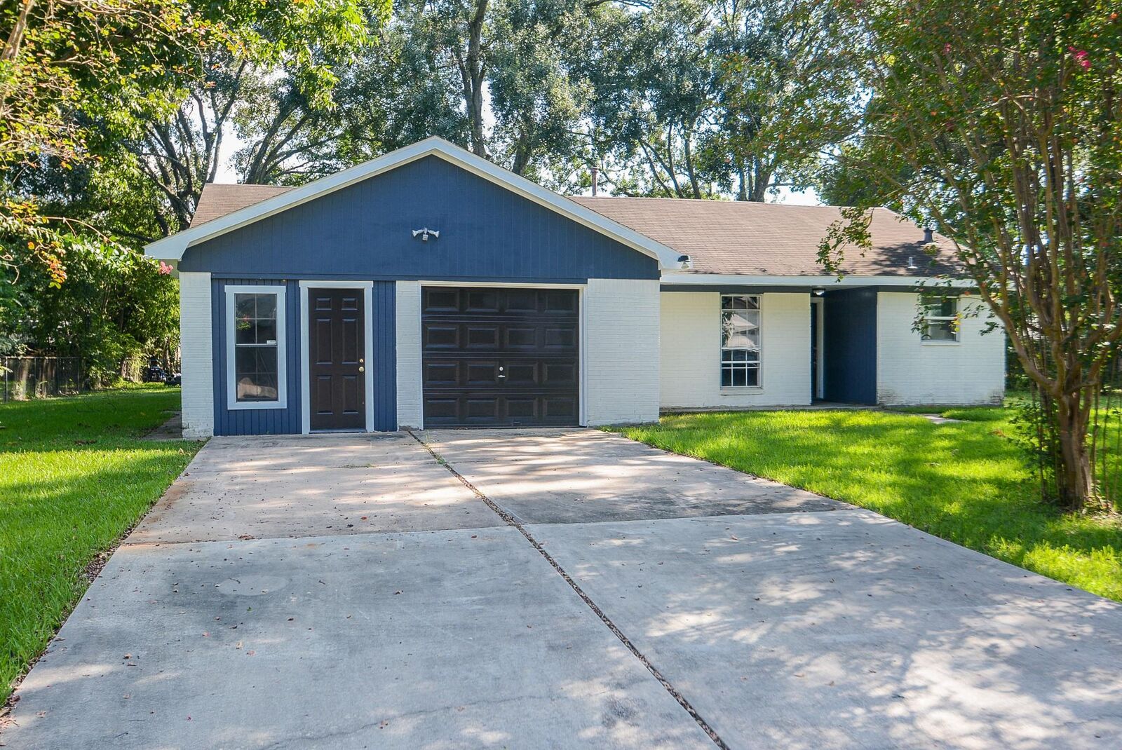 Property Photo:  12315 Maxim Drive  TX 77065 
