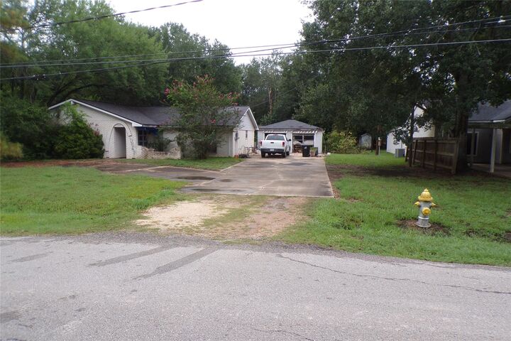Property Photo:  1008 Brooks Avenue  TX 77471 