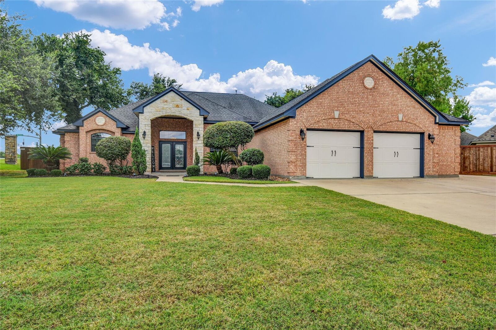 Property Photo: 101 Deerwood Drive TX 77566