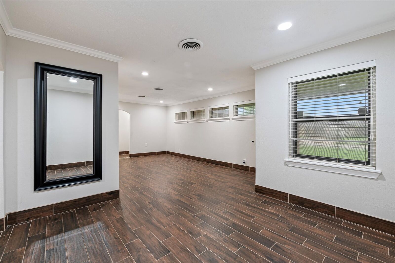 Property Photo: 1803 Edgehill Road TX 77502
