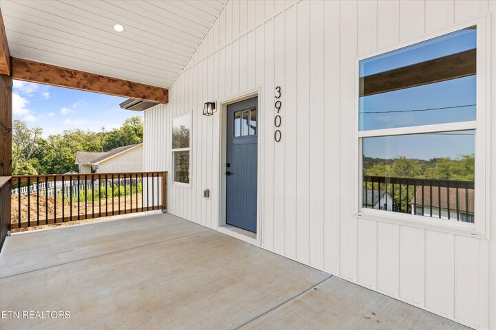 Property Photo:  3900 Lilac Ave  TN 37914 