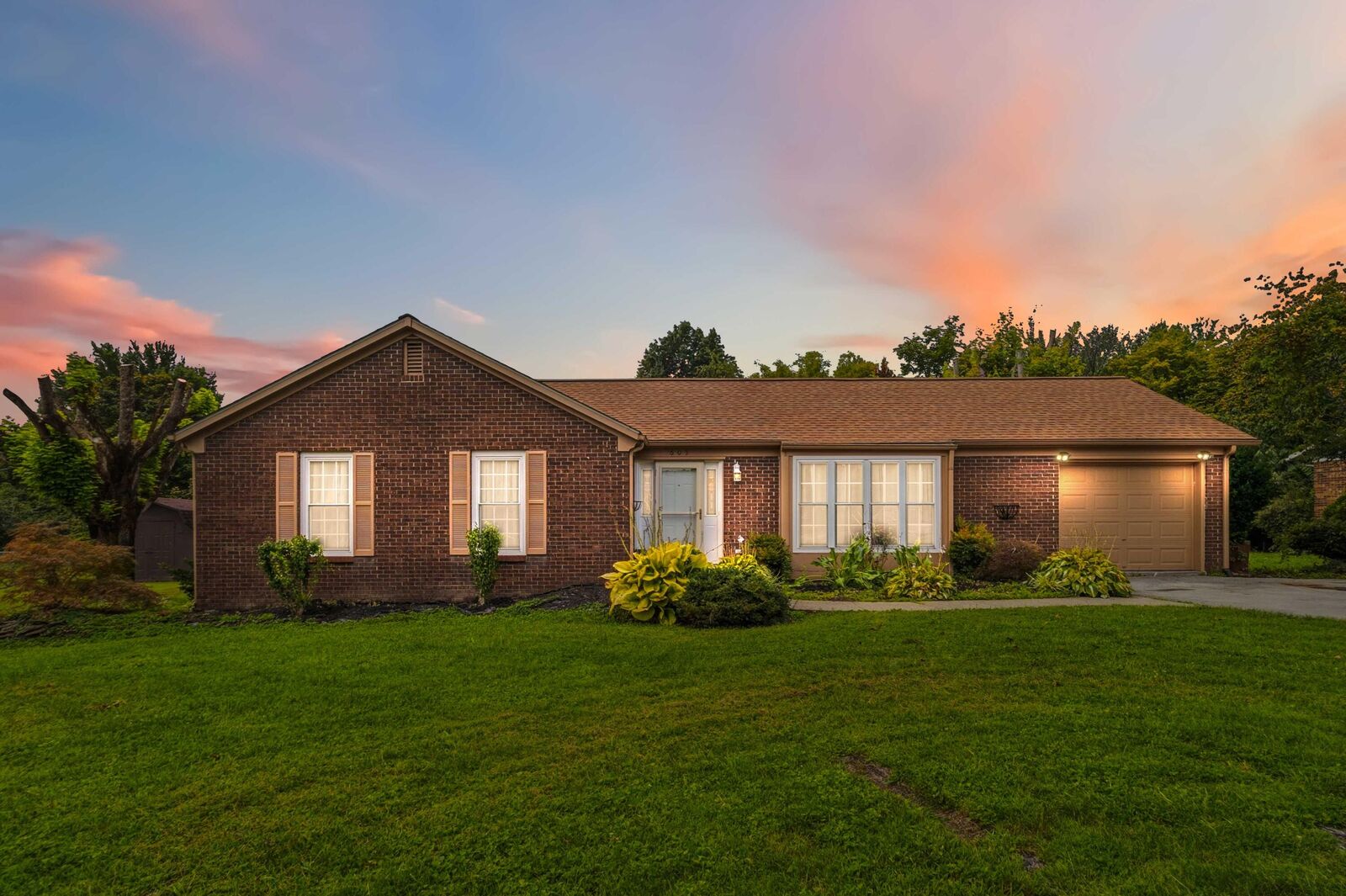 Property Photo:  605 Walnut Drive  KY 40741 