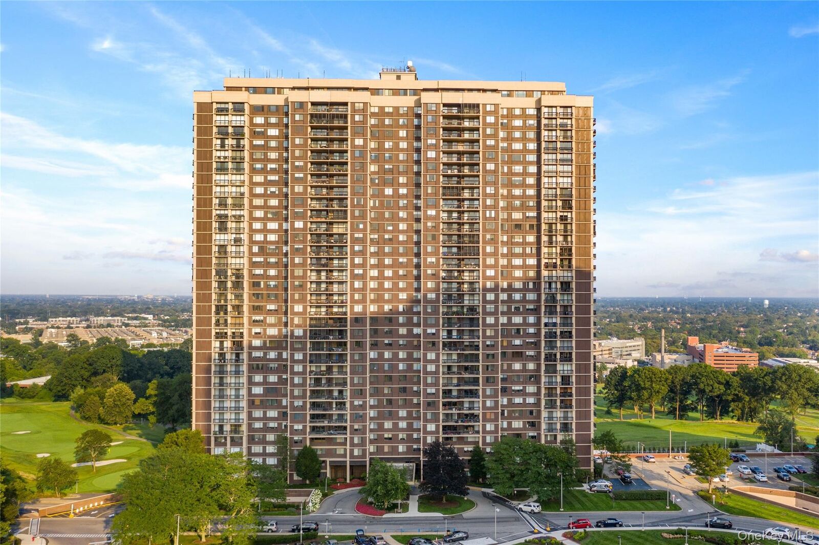 Property Photo: 27110 Grand Central Parkway 17L NY 11005