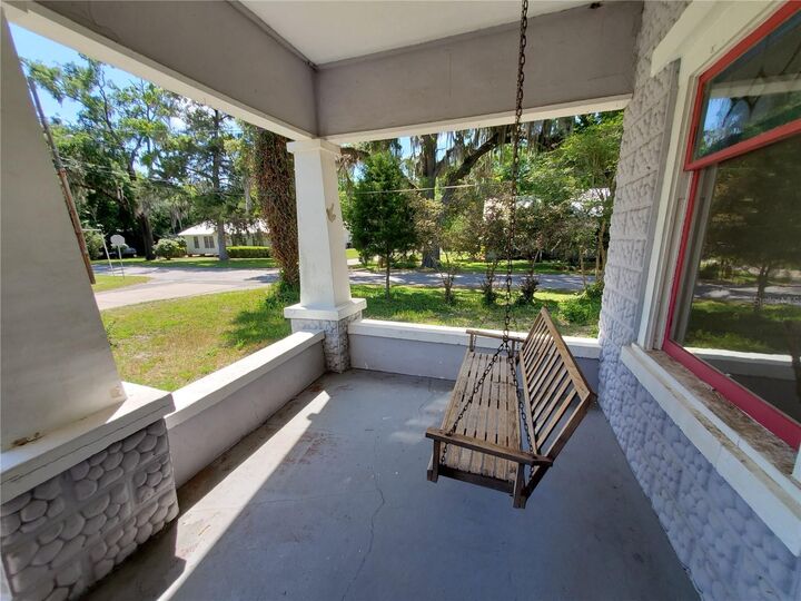 Property Photo: 23882 NW 187th Avenue FL 32643