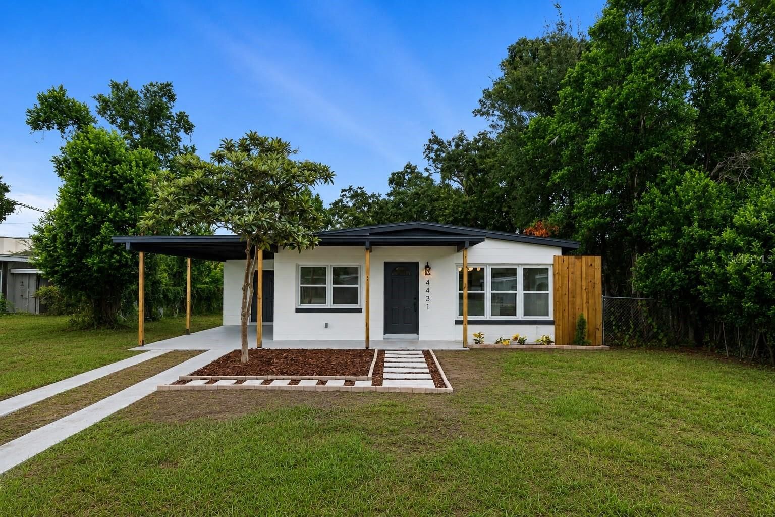 Property Photo:  4431 Southmore Drive  FL 32812 