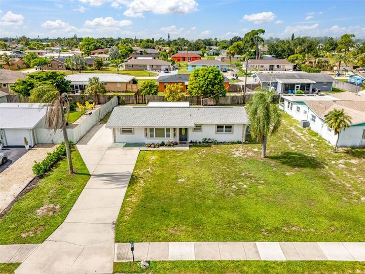Property Photo: 18186 Iris Road FL 33967