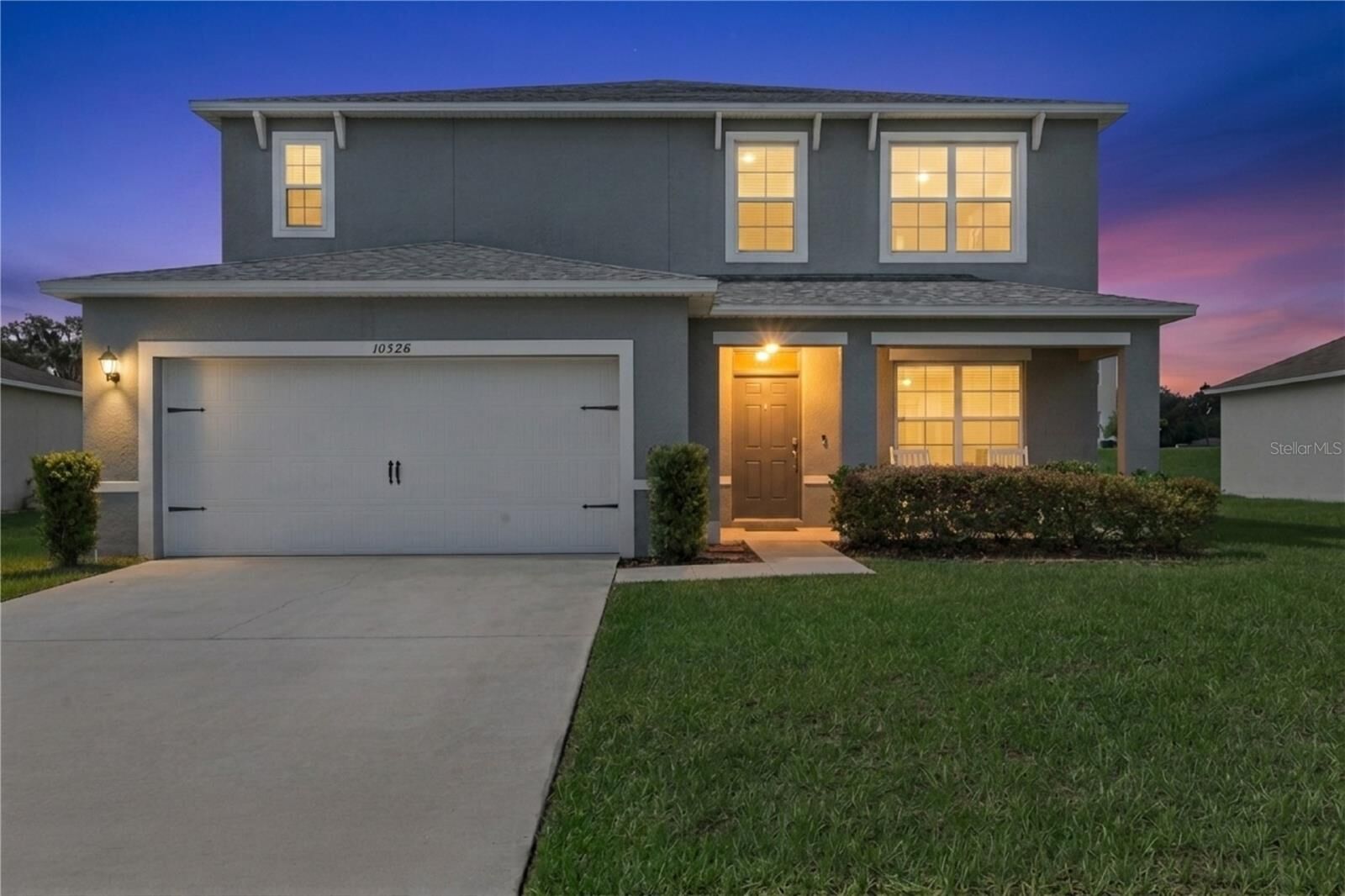 Property Photo: 10528 Bronze Leaf Court FL 34788