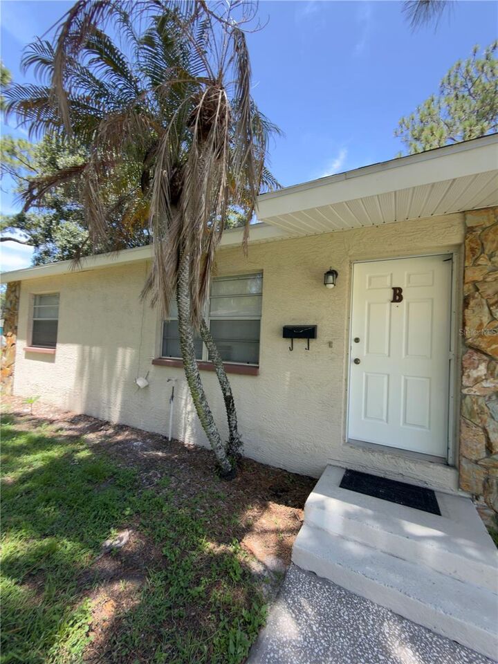 Property Photo:  7746 62nd Street N B  FL 33781 