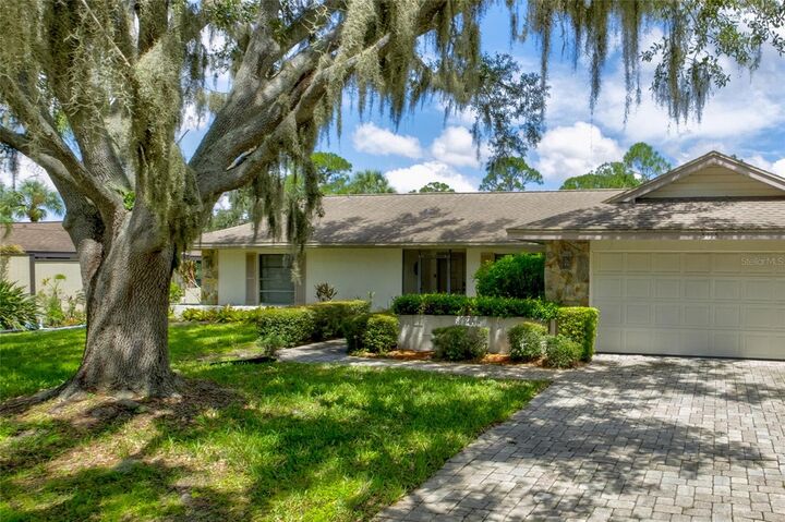 Property Photo:  5115 Everwood Run  FL 34235 