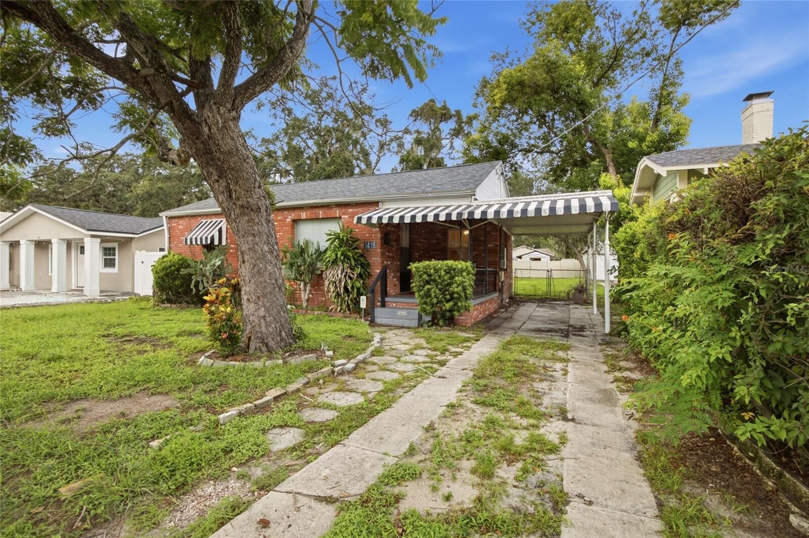Property Photo:  1416 E Idlewild Avenue  FL 33604 