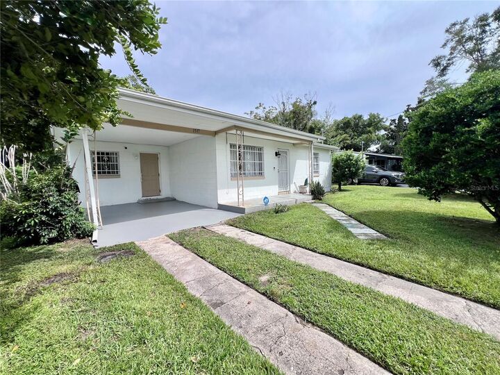 Property Photo:  1517 Riley Avenue  FL 32805 