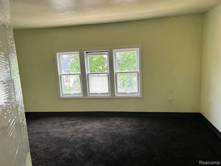 Property Photo:  17459 Goddard Street  MI 48212 1055 