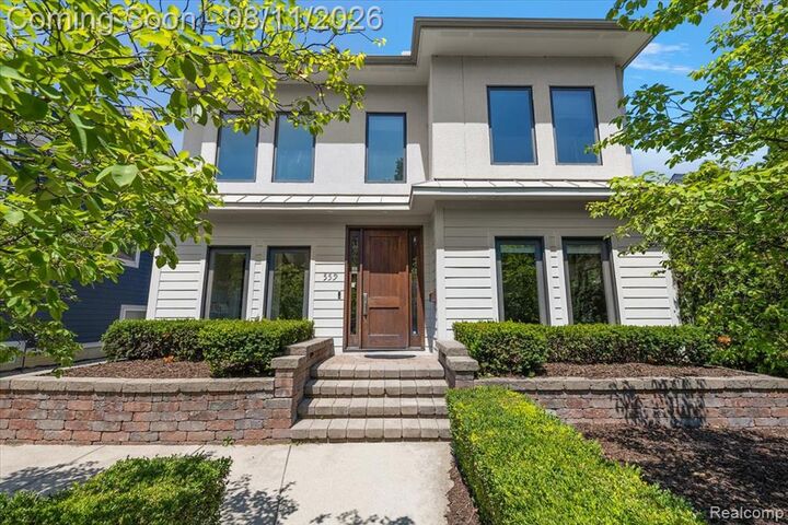 Property Photo:  559 Bennaville Avenue  MI 48009 3663 