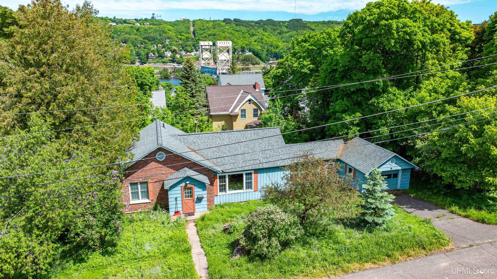 Property Photo:  204 W Douglass Street  MI 49931 