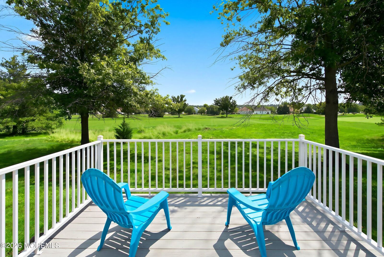 Property Photo:  12 Dunrovin Court  NJ 08759 