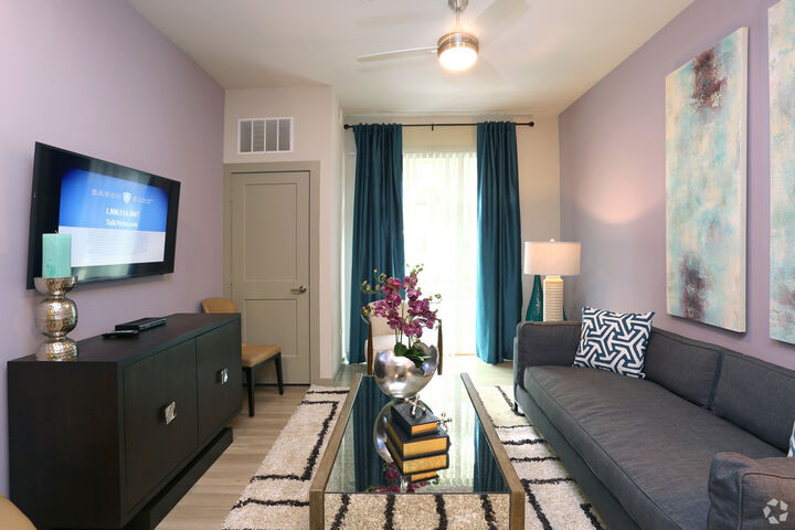 Property Photo:  670 E Algonquin Road 4406  IL 60173 