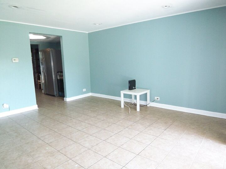 Property Photo:  2020 Berkshire Circle H  IL 60110 