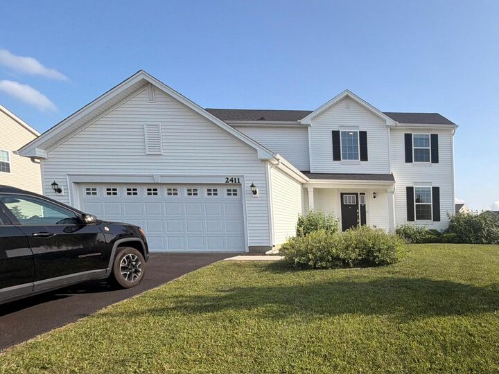 Property Photo: 2411 Fairfield Avenue IL 60560