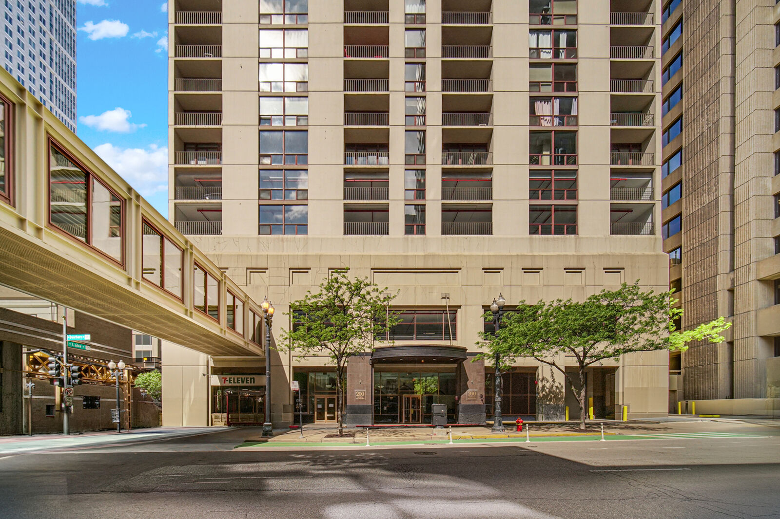 Property Photo: 200 N Dearborn Street 4308 IL 60601