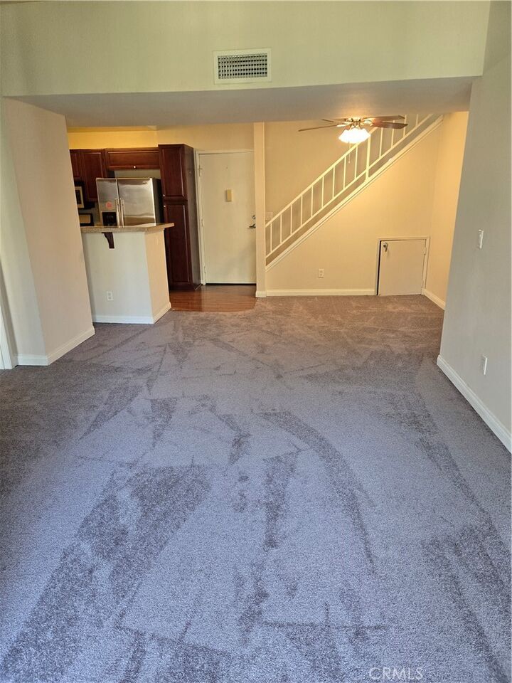 Property Photo:  5520 Owensmouth  CA 91367 
