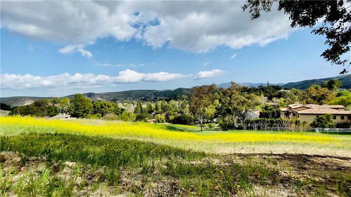 Property Photo: 6000 Lapworth Drive CA 91301