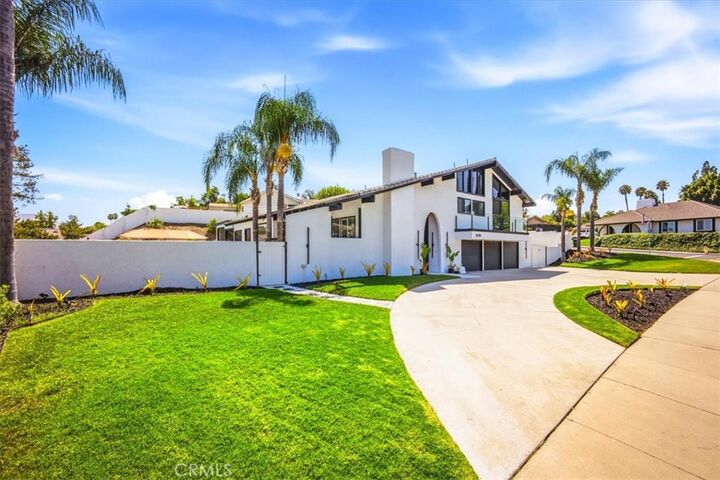 Property Photo:  6190 Shaker  CA 92506 