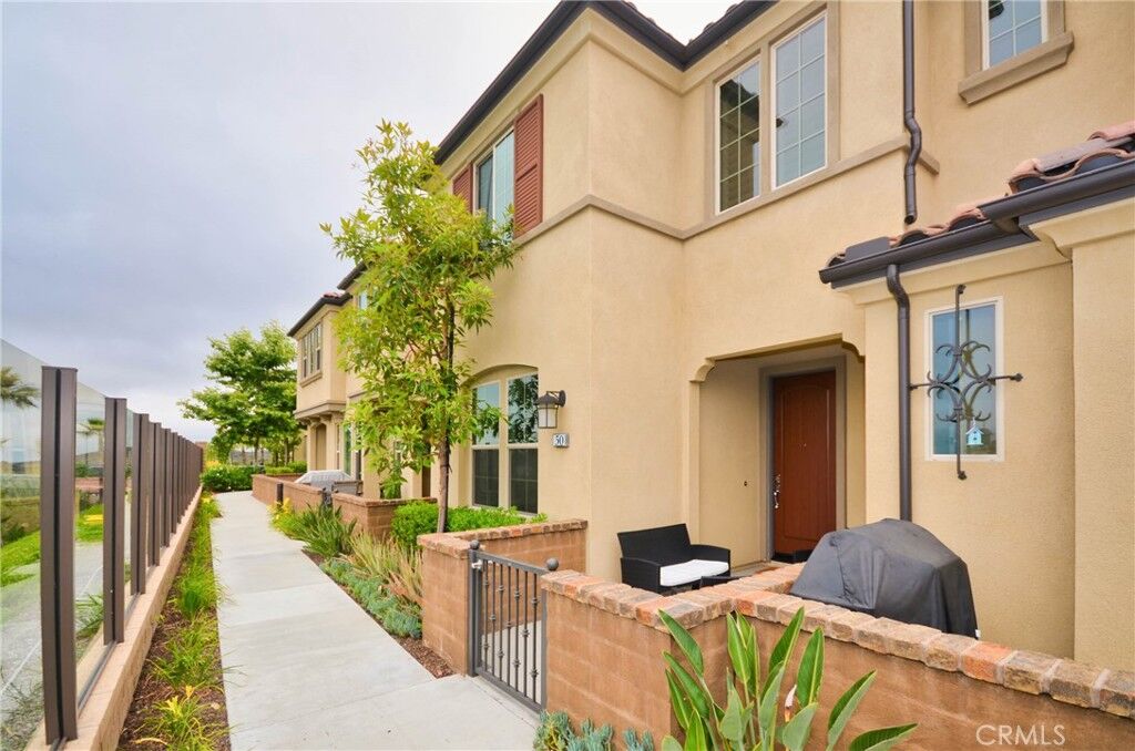 Property Photo: 50 Finch CA 92630