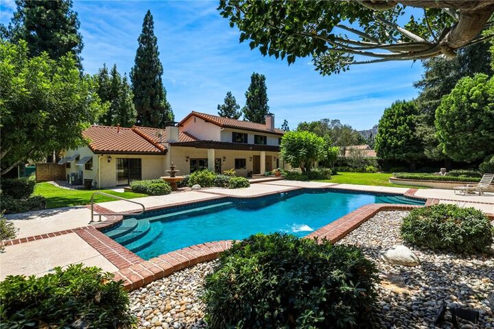 Property Photo:  22231 Romar Street  CA 91311 