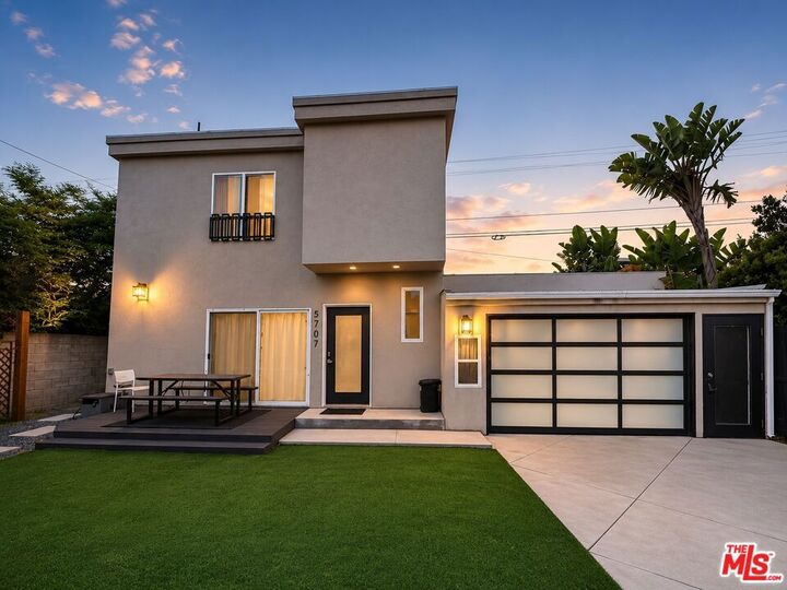 Property Photo:  5705 West Blvd  CA 90043 