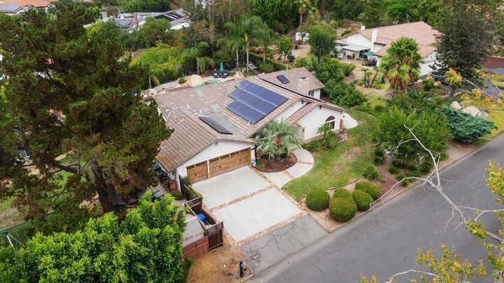 Property Photo:  13126 Silver Saddle Ln  CA 92064 