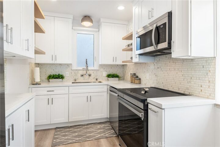 Property Photo:  428 25th  CA 90254 