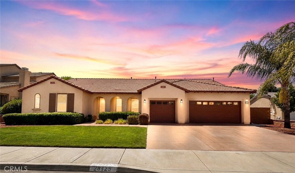 Property Photo: 28425 Crispin CA 92555