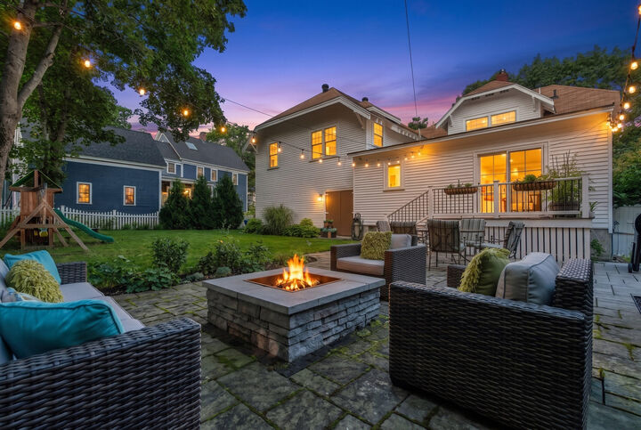 Property Photo:  18 Pleasant Street  ME 04043 