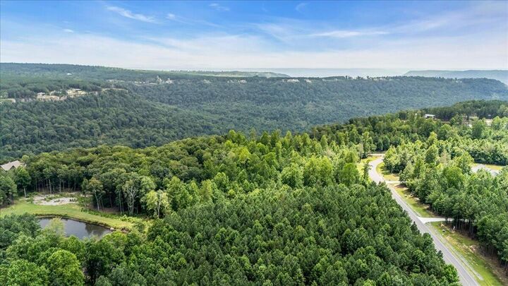Property Photo: 3685 Crockett Point TN 37347