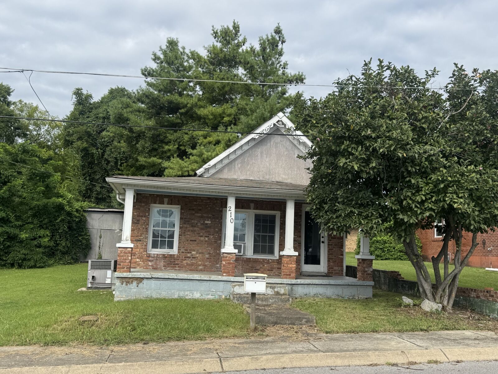 Property Photo: 210 S Foster Ave TN 37066