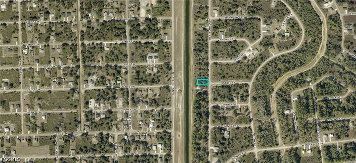 Property Photo: 1933 Westboro Loop FL 33972